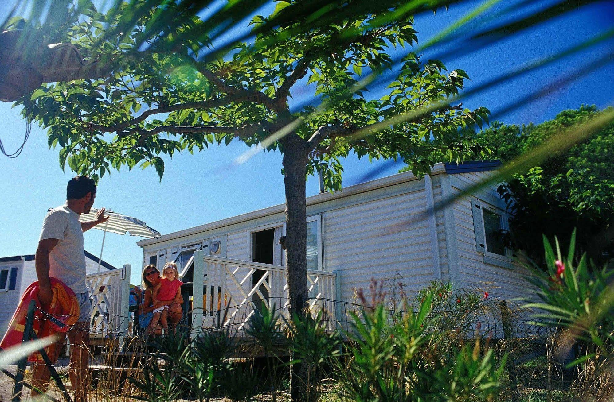 Village Vacances Le Kangourou By Popinns Fréjus Buitenkant foto