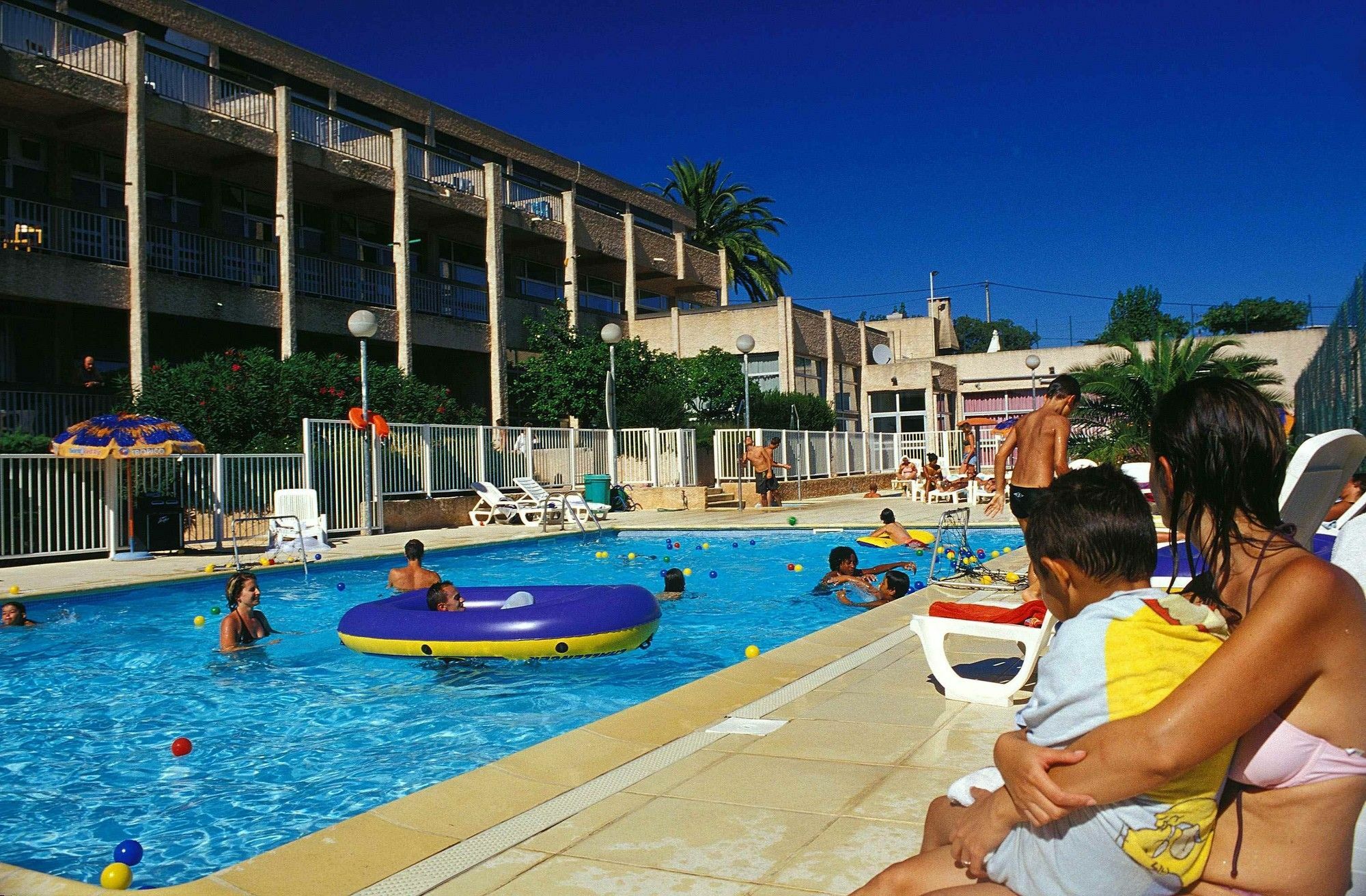 Village Vacances Le Kangourou By Popinns Fréjus Buitenkant foto